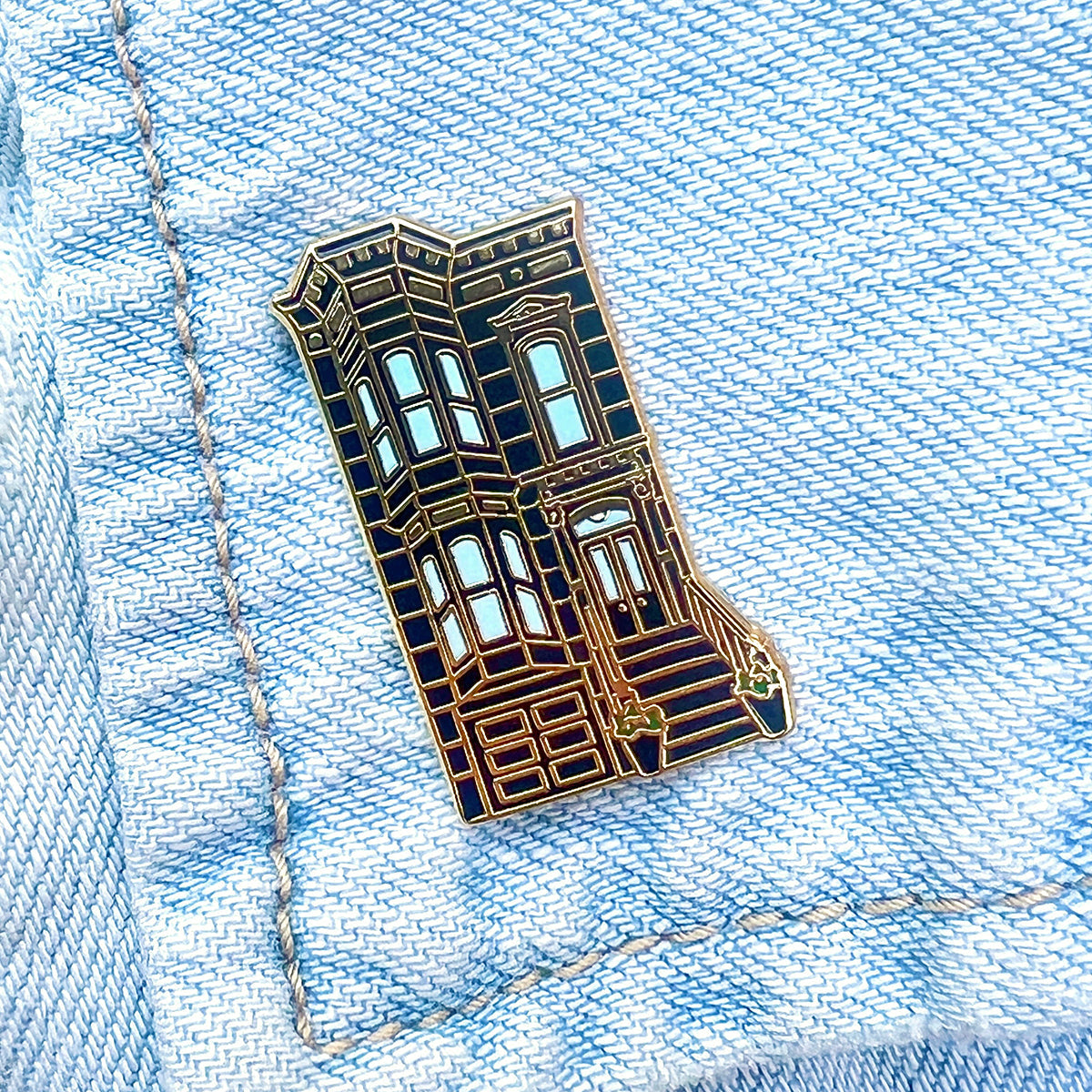 San Francisco black house pin on denim